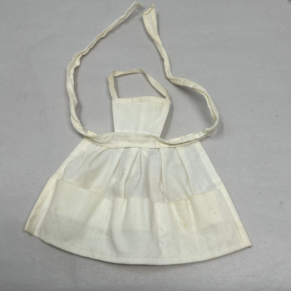 Vintage Barbie #962 "Barbie Q" - Dress, Apron, Chef Hat, Hot Pad & 2 Utensils - Picture 6 of 15